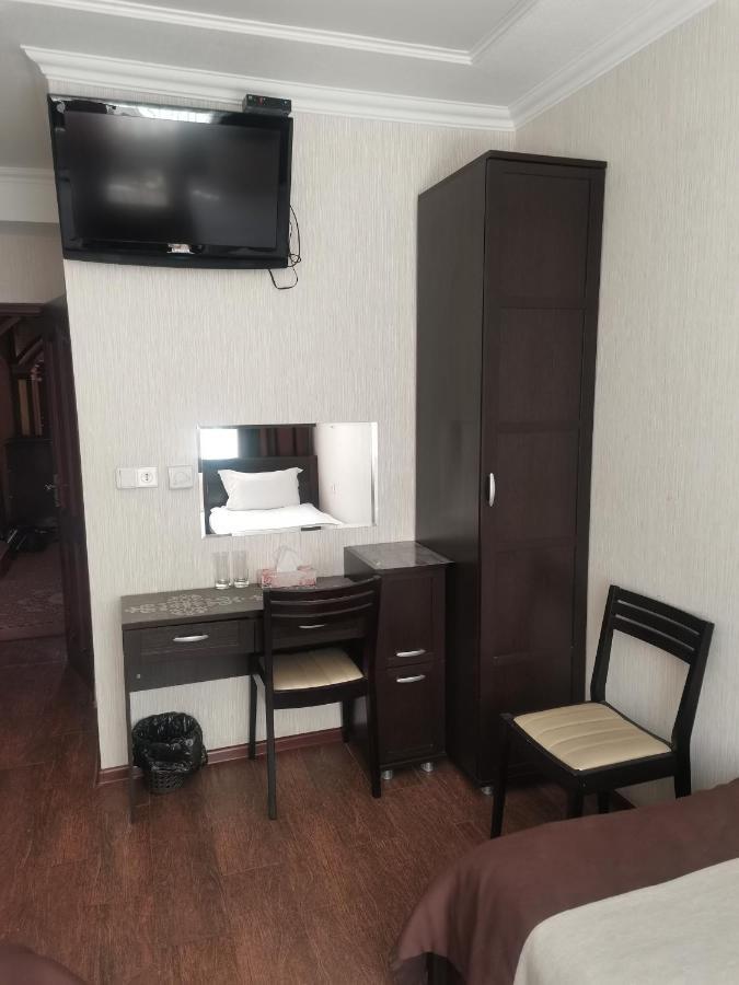 Altyn Adam Hotel Петропавловськ Екстер'єр фото