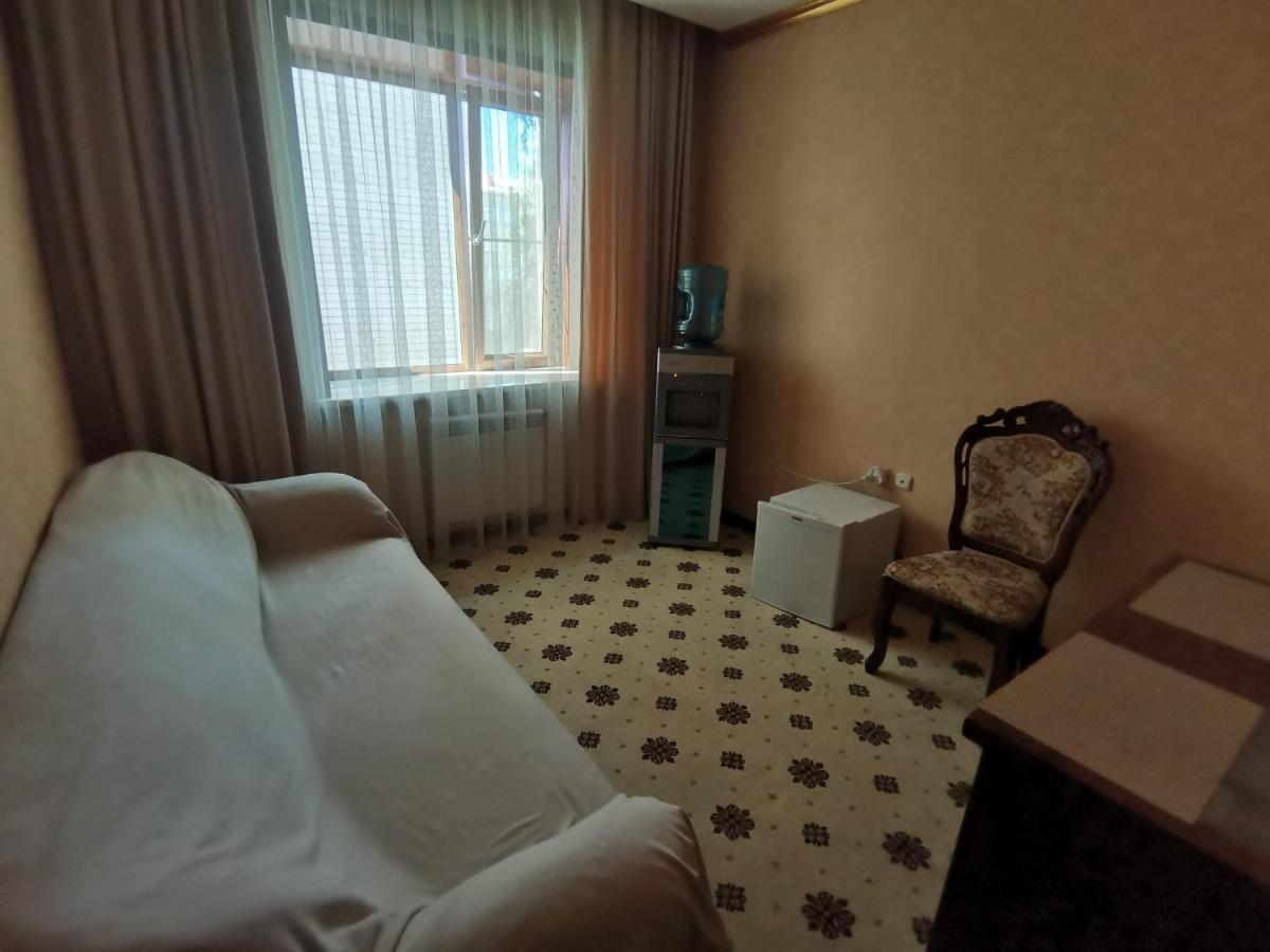Altyn Adam Hotel Петропавловськ Екстер'єр фото