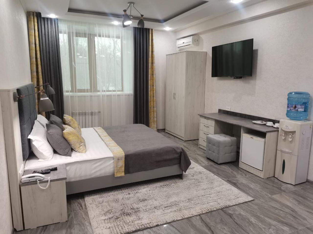 Altyn Adam Hotel Петропавловськ Екстер'єр фото