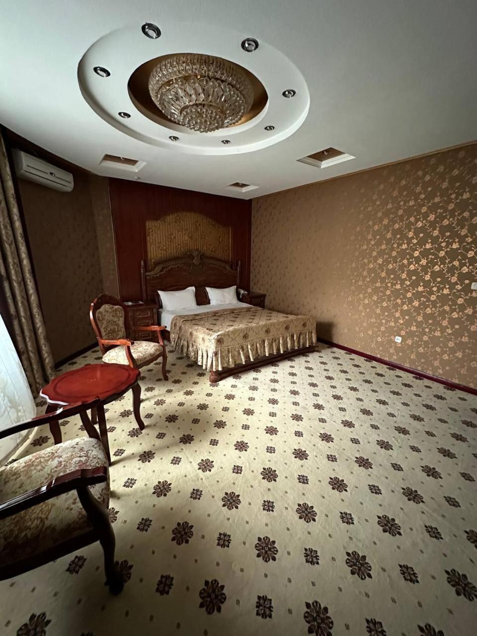 Altyn Adam Hotel Петропавловськ Екстер'єр фото