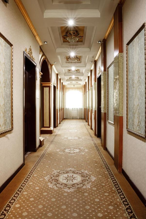 Altyn Adam Hotel Петропавловськ Екстер'єр фото